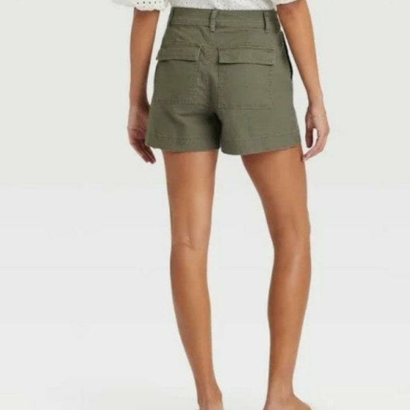 NWT WOMEN'S A NEW DAY PLUS SIZE HIGH RISE UTILITY SHORTS - Picture 7 of 11